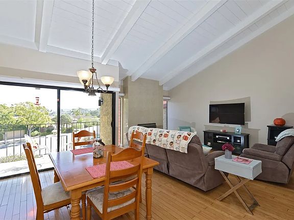 2nd image of 1927 Estrella De Mar Ct Unit B