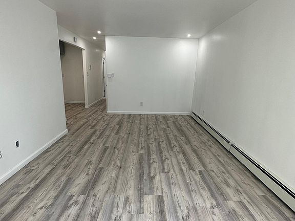 5th image of 1006 Boynton Ave Floor 2
