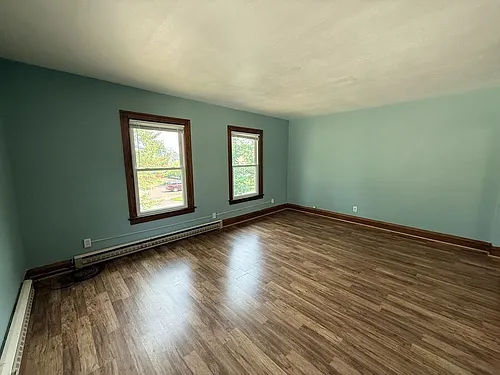 1605 John Ave Photo 1