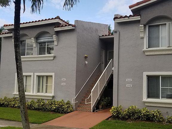 2nd image of 4712 NW 114th Ave Unit 103