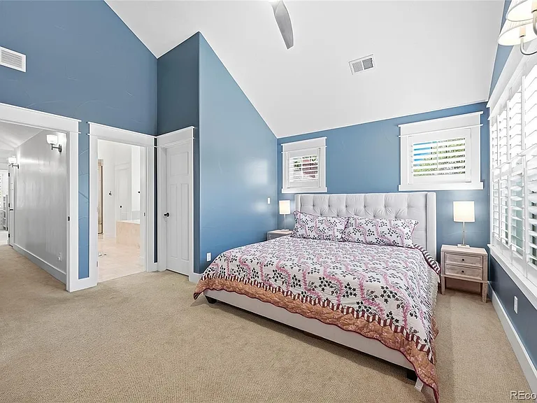 803 S Clarkson St — Photo 11