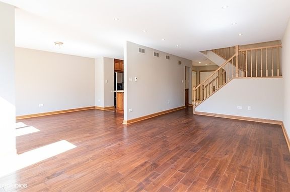 2nd image of 17263 Lakebrook Dr