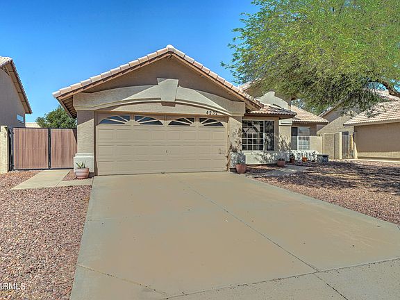 3rd image of 4232 E SAN REMO Avenue