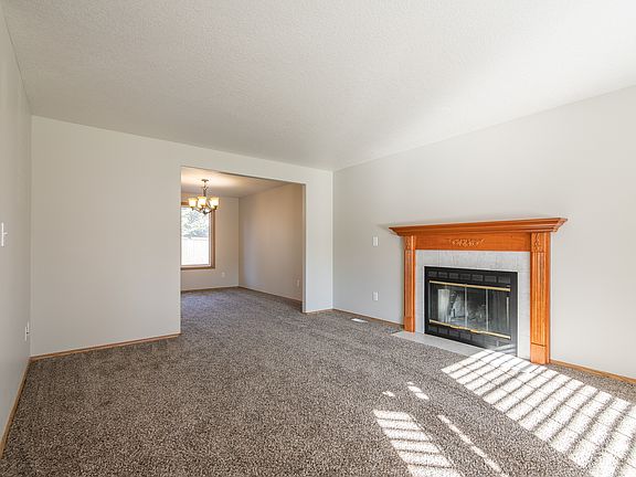 3rd image of 2906 NE 166th Pl