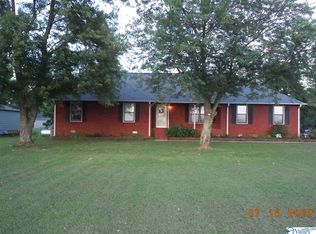 681 Nix Rd, Hazel Green, AL 35750