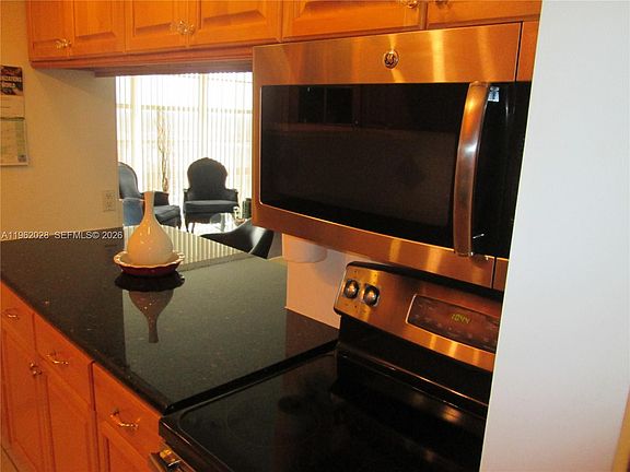 4th image of 231 174th St APT 1706