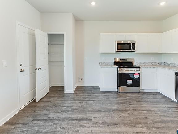 7th image of this home