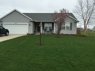 9366 Crest Circle Dr NE, Rockford, MI 49341