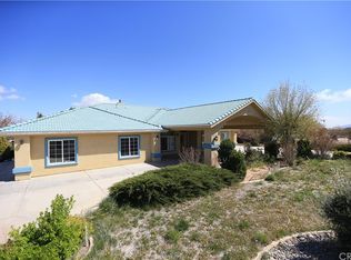 13630 Rodeo St, Oak Hills, CA 92344