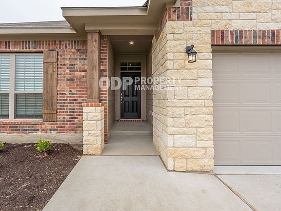 2nd image of 742 Friar Tuck Dr