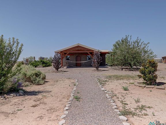 2nd image of 380 Quiet Ln SE