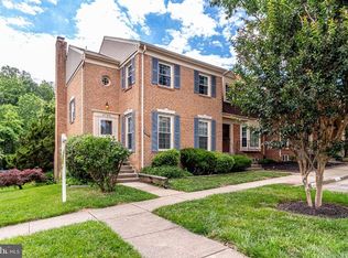 4740 Forestdale Dr, Fairfax, VA 22032