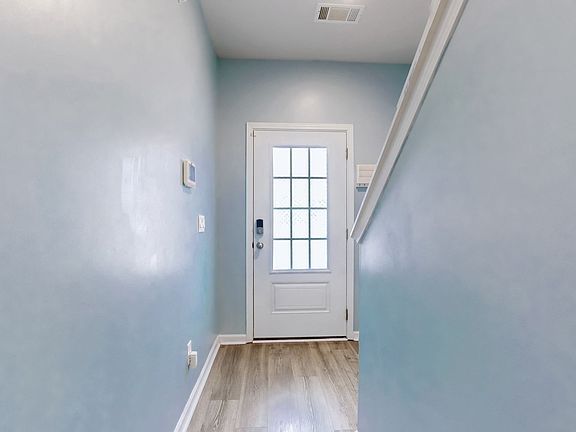 4th image of 110 Cecil Rd