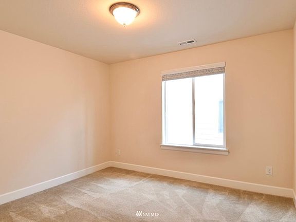 4th image of 12485 190th St E