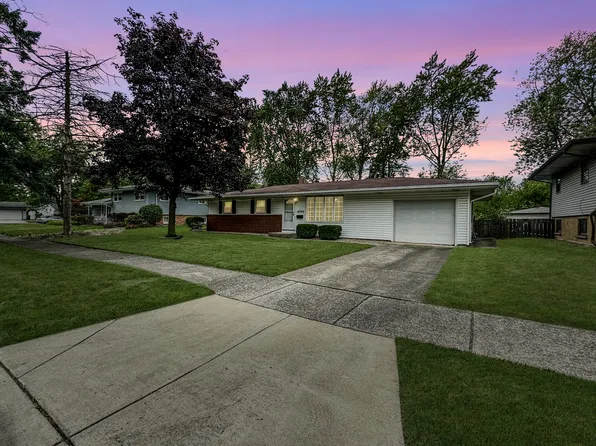18904 Lorenz Ave, Lansing, IL 60438