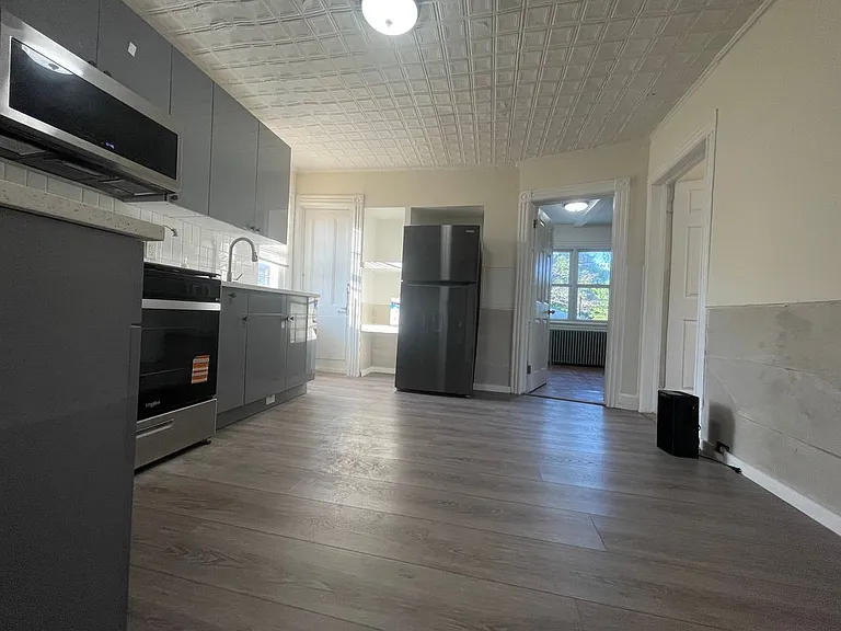 11 Garfield St #2 — Photo 9