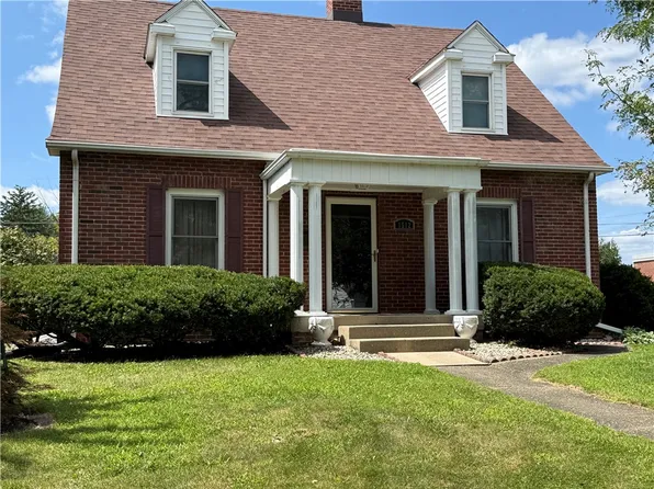 1512 Oak St, Danville, IL 61832