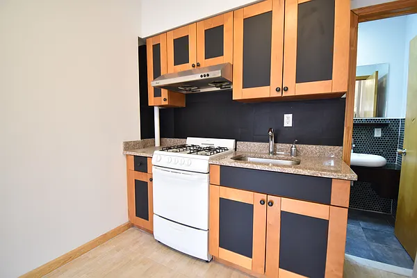 Rented by Wyllie Real Estate | media 11