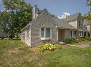 96 Danforth St APT 10, Taunton, MA 02780