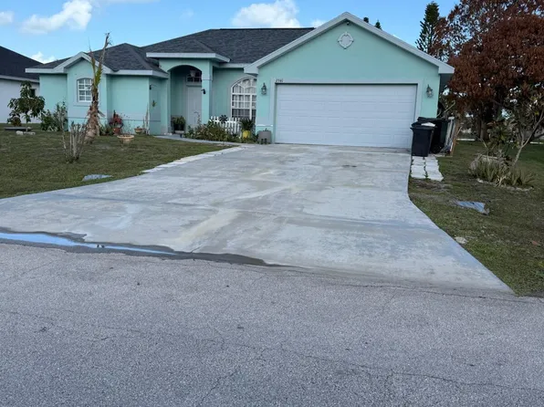 2541 SE Rock Springs Drive, Port St Lucie, FL 34952