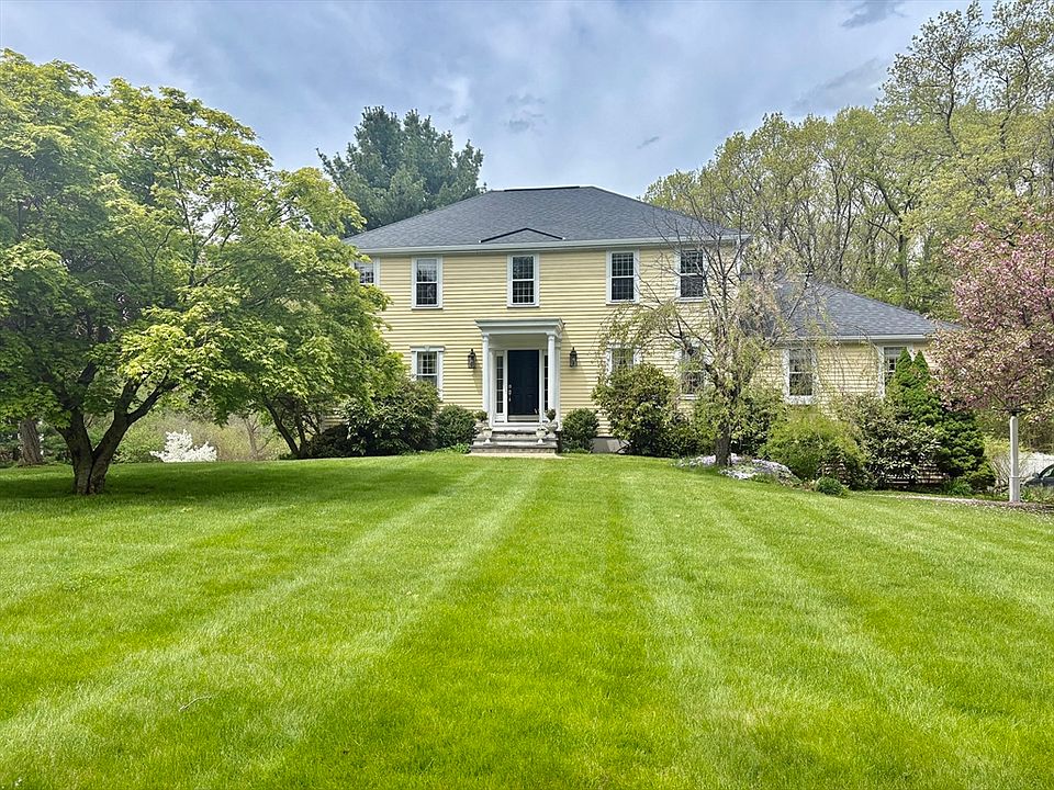 1st image of 821 Concord Rd