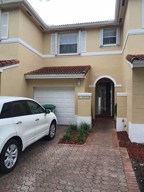 1st image of 10976 NW 43rd Ter