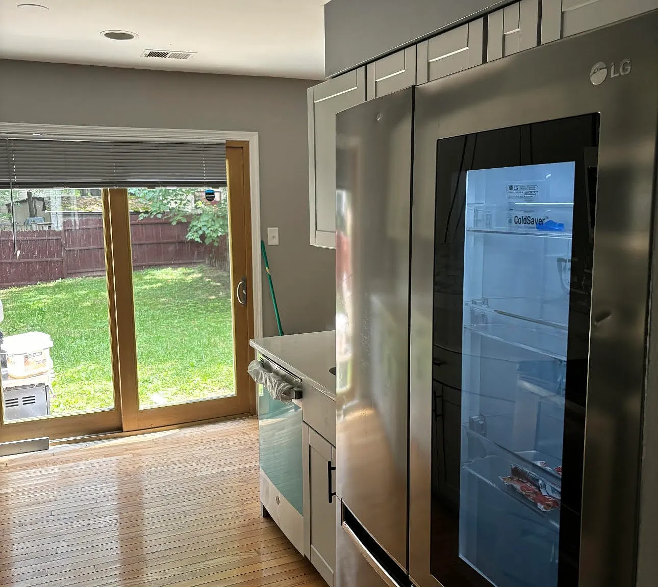 3 bed, 2.5 bath, 1232 sqft, $2,200 — Photo 3