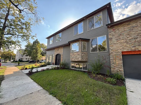 9100 Kenton Ave, Skokie, IL 60076