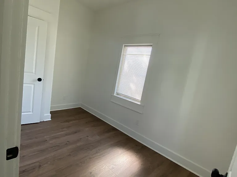 27 W Ferdinand St — Photo 12