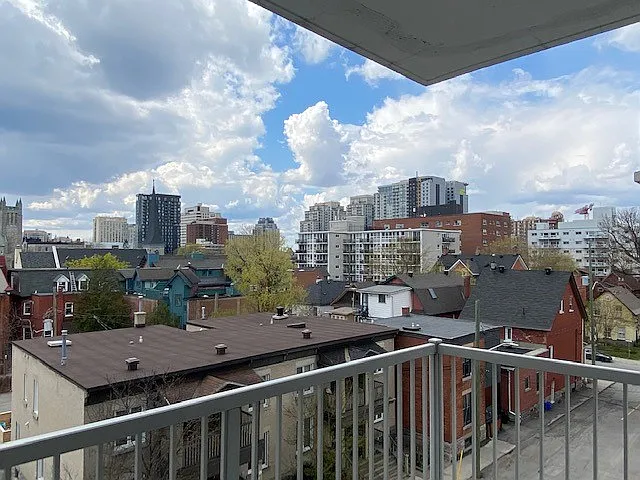 290 Nelson St — Photo 11