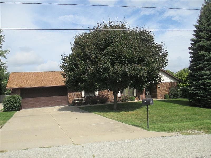 1st image of 302 N Sunny Lane Park Dr