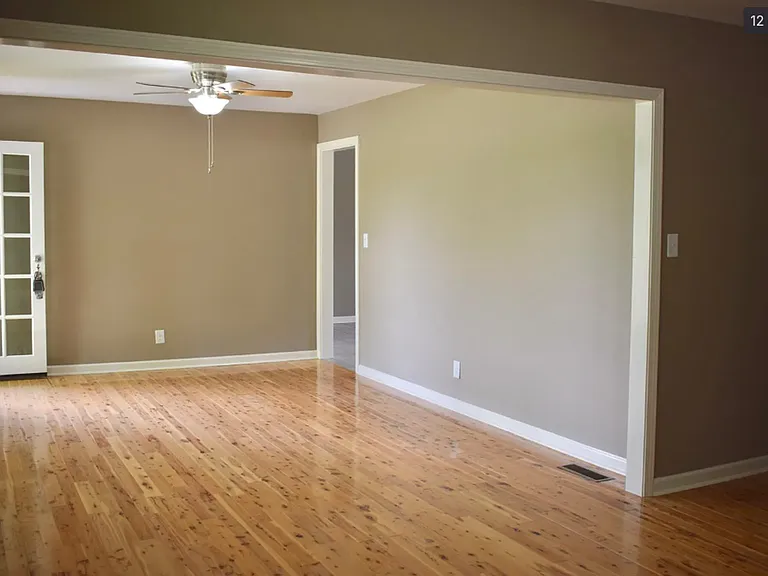 442 Appleton Dr — Photo 2