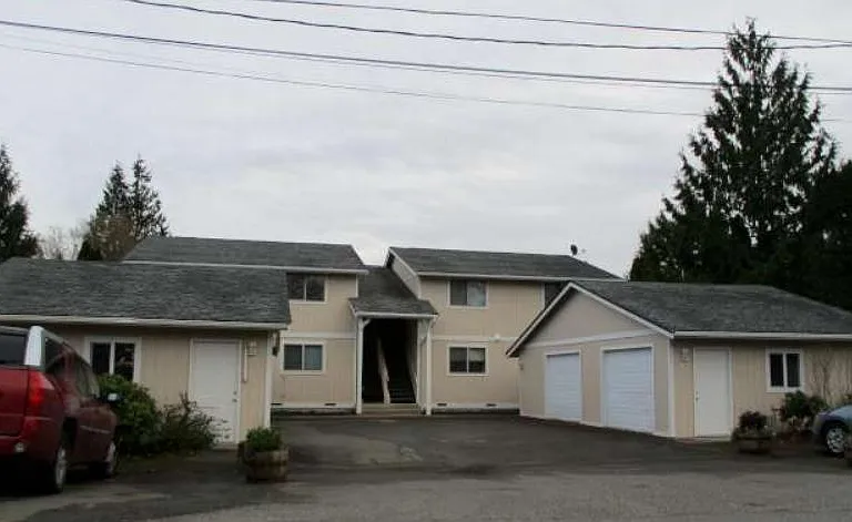 701 Ford Ave — Photo 1