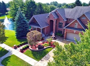 2640 Sutton Cir, Naperville, IL 60564