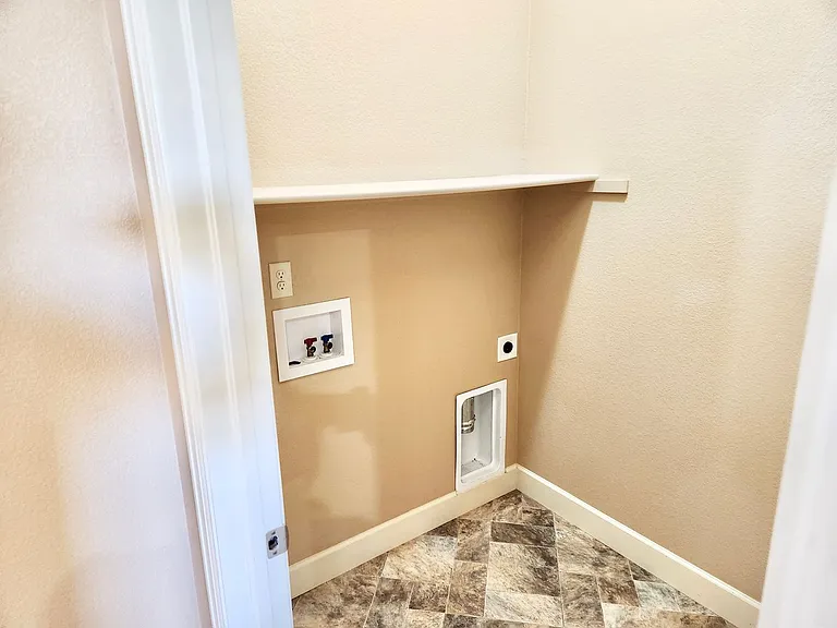 7027 Davey Crocket Ct — Photo 19