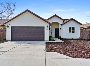 318 N M St, Madera, CA 93637