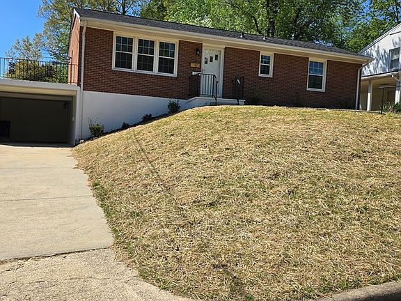 3rd image of 209 Englewood Ln