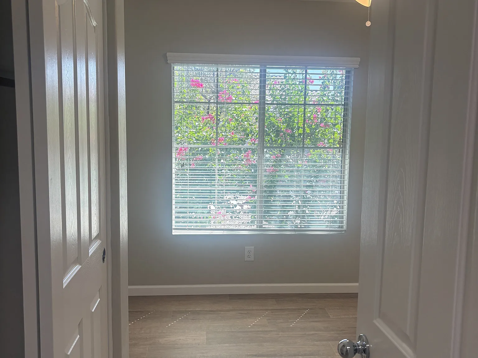 3 bed, 1274 sqft, $1,900 — Photo 4
