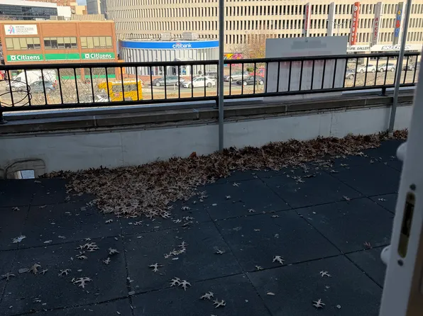 87-06 Queens Boulevard image 2 of 12