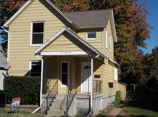 1046 Garfield Ave NW, Grand Rapids, MI 49504