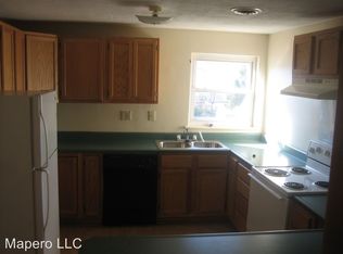 874 Fairmont Rd APT I, Westover, WV 26501