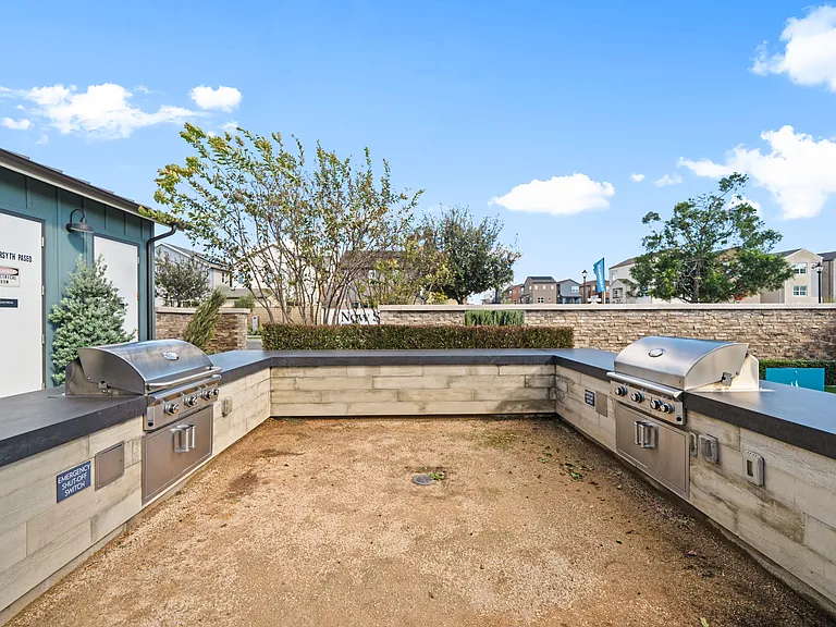 4451 S Bryant Paseo — Photo 40