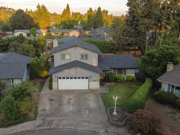 631 Rayner Ave, Springfield, OR 97477