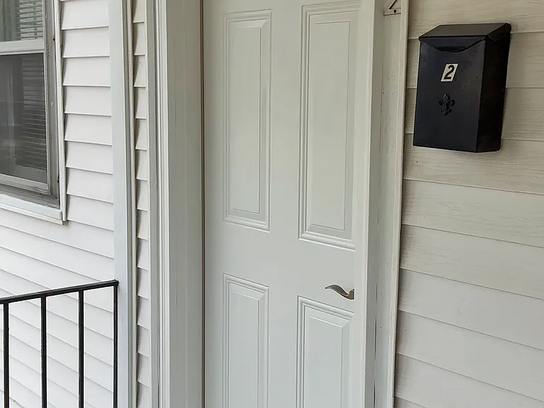 312 Aden St #2 — Photo 4