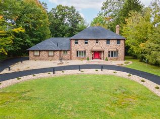 5582 Engleton Ln, Girard, OH 44420