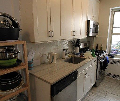 4th image of 10106 67th Dr APT 3H