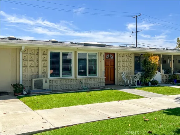1561 Interlachen Rd #M10-260k, Seal Beach, CA 90740