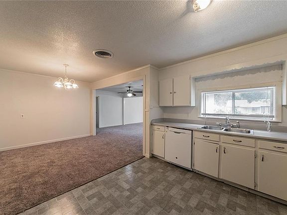 5th image of 3807 Mercury St