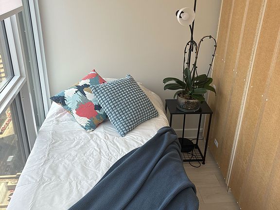 2nd image of 15 Mercer St #2709