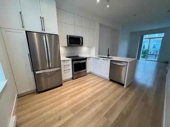 19696 Hammond Rd #32, Pitt Meadows, BC V3Y 0G7